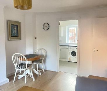 1 bedroom flat to rent - Photo 6