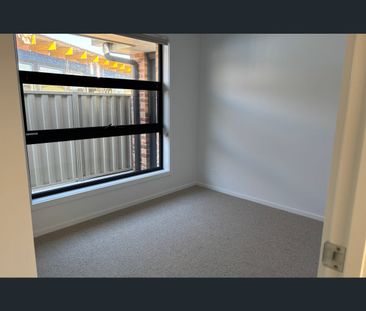 1/10 Sandwood Place, East Devonport, Tas 7310 - Photo 3