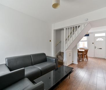 Blenheim Gardens, Reading, RG1 5QJ - Photo 2