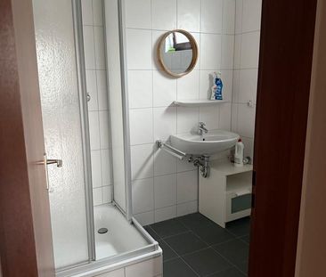 Einliegerwohnung mit eigenem Bad - Foto 1