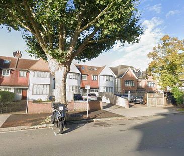 Golders Green Road, London NW11 - Photo 1