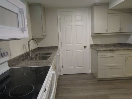 For Lease - 368 Princes Street Unit# 2, Kincardine, Ontario - Photo 4