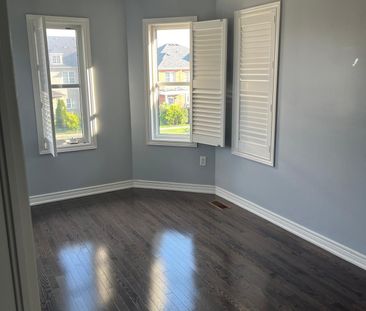 For Lease - 336 Drummond Drive, Vaughan, Ontario - Photo 3