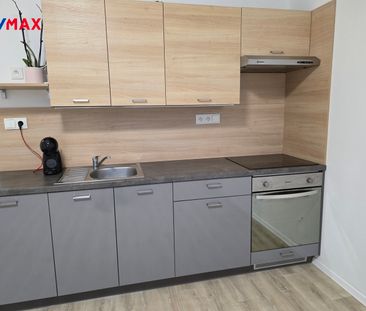 Pronájem bytu 2+kk v družstevním vlastnictví 43 m², Osek - Photo 3