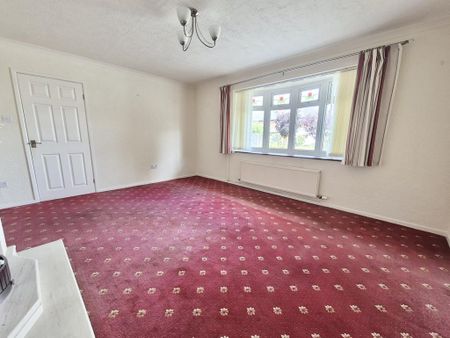 4 bedroom detached bungalow to rent - Photo 2