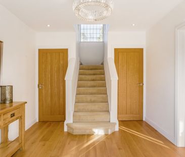 4 bedroom detached house to rent - Photo 3