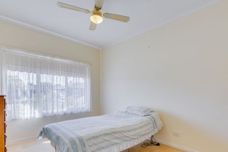 Unit 2/17 Minogue Crescent, Hoppers Crossing. - Photo 4