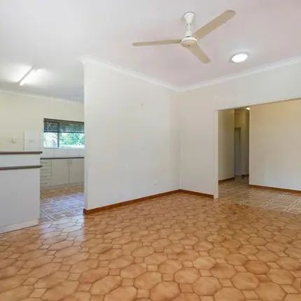 Great Family Home - Photo 4