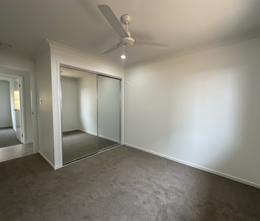 4 Provence Place, Greenbank QLD 4124 - House For Rent | Domain - Photo 2