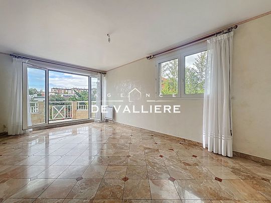 Location Appartement 3 pièces 80m² NANTERRE 92000 - Photo 1