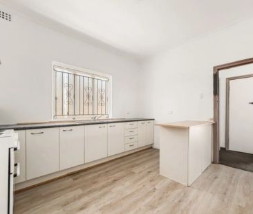 “Functional Family Home with Patio, Garden, and Great Transport Links” - Photo 1