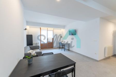 Piso de alquiler en Jovellanos, Casco Histórico - Photo 2