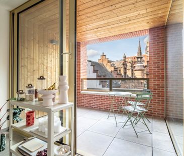 Appartement met 2 slaapkamers en terras aan Turnova - Photo 6