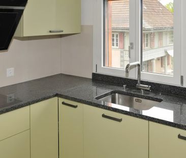 Charmante 4.5-Zimmer-Wohnung mit Cheminéeofen in Kiesen - Photo 2