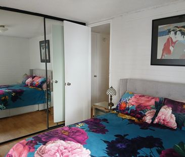 Furnished, short term, convenient - Photo 1