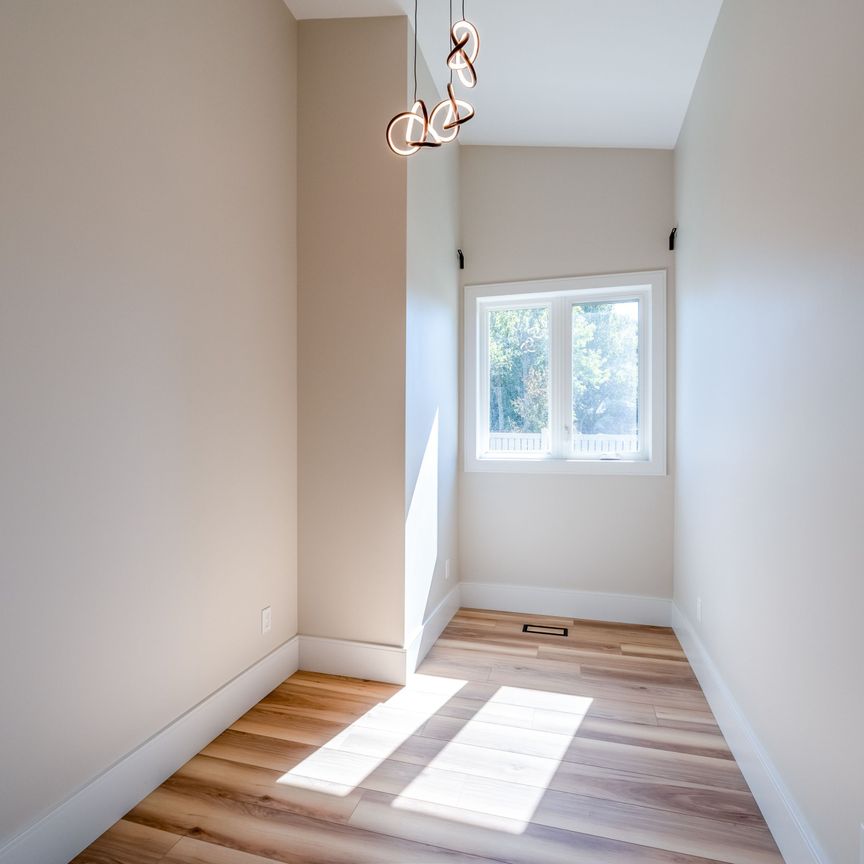 For Lease - 44 Kingsway Crescent Unit# Unit C, Brantford, Ontario - Photo 1