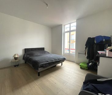 Location Appartement 4 pièces 113m² - Photo 4