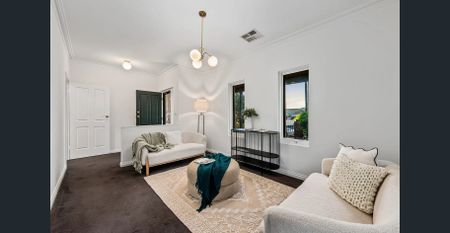 Modern, light-filled 2 Bedroom Home in Quiet, Picturesque Street - Photo 5