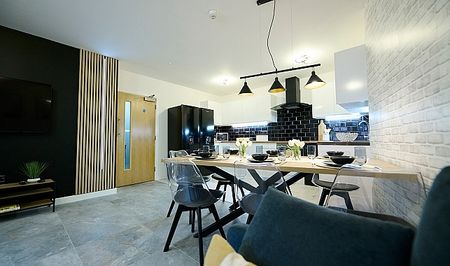 New 7-Bedroom En Suite Apartment Just Minutes from University of Sheffield and Hallam! - Photo 4