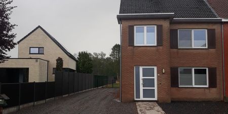 Eengezinswoning te huur in Diepenbeek voor € 995 met 2 slaapkamers - Photo 2