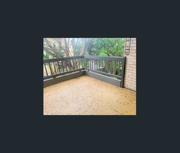 Spacious 2 bedroom Rose Bay apartment!! - Photo 4