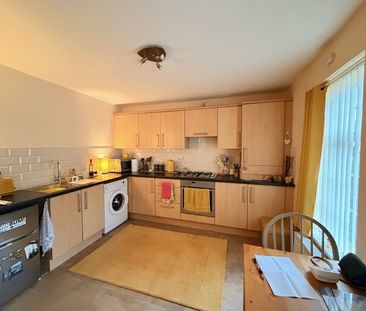 2 bedroom apartment to rent - Photo 5