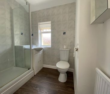 3 bedroom semi-detached house to rent - Photo 6