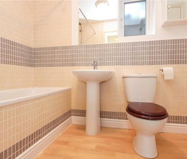 Cole Green Lane, Welwyn Garden City, AL7 3PP - Photo 5