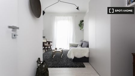 milan, Lombardy 20159 - Photo 2