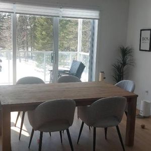 Superbe 5 1/2 à louer - Photo 2