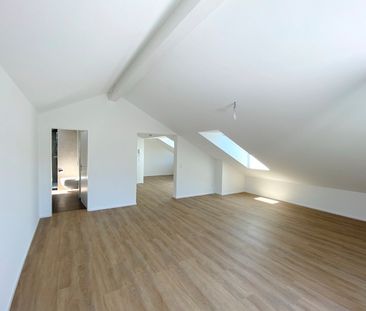 "Moderne Singlewohnung mit grossem Balkon in grüner Umgebung!" - Photo 1