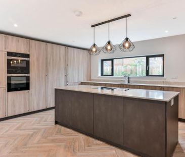 4 bedroom detached house to rent - Photo 6