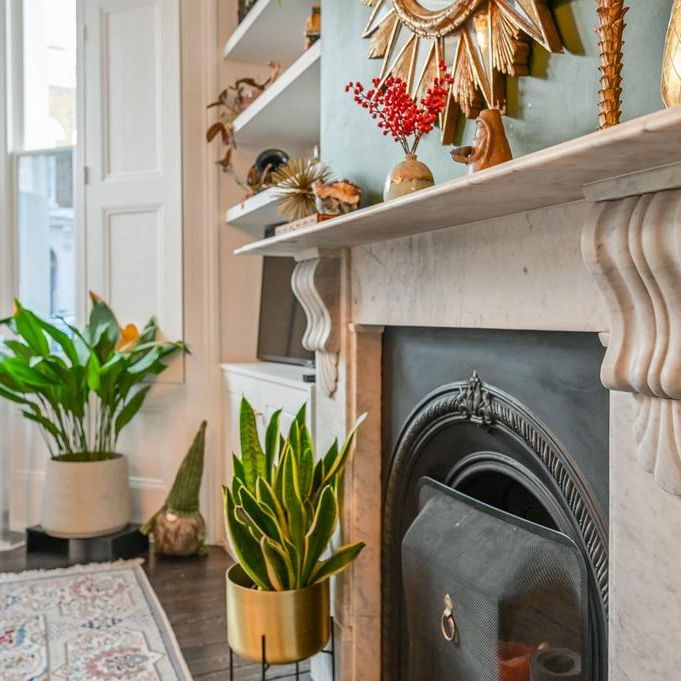 4 bedroom end of terrace house to rent - Photo 1