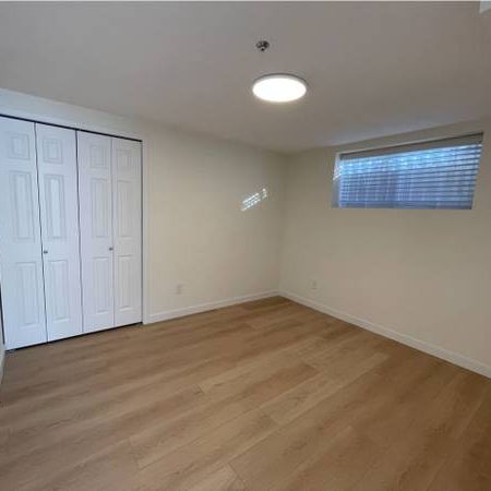 Vancouver westside New bright 2br1bath suit in Marpole for rent - Photo 4