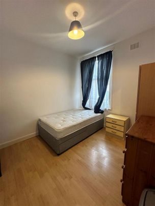 4 bedroom terraced house to rent - Photo 1