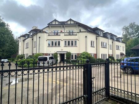 2 bedroom flat to rent - Photo 2