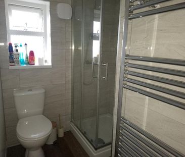 3 bedroom townhouse to rent - Photo 1