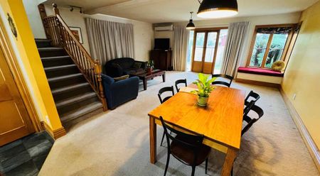 Character Plus in Bryndwr - Photo 4