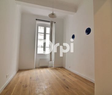 Appartement 3 pièces 43m2 MARSEILLE 7EME 1 045 euros - Photo 5