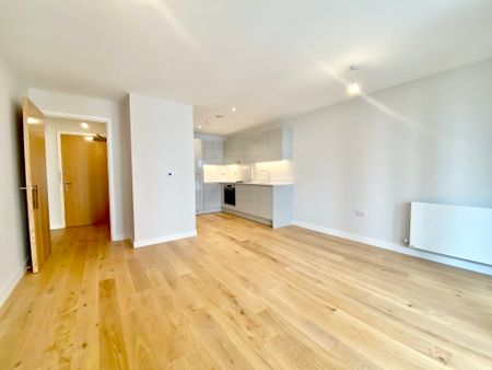 1 Bedroom - Photo 3