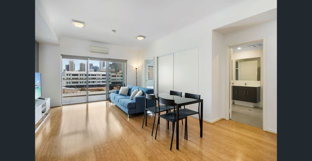 Modern Apartment in Central Location - Fully Furnished & Equipped! - Photo 1