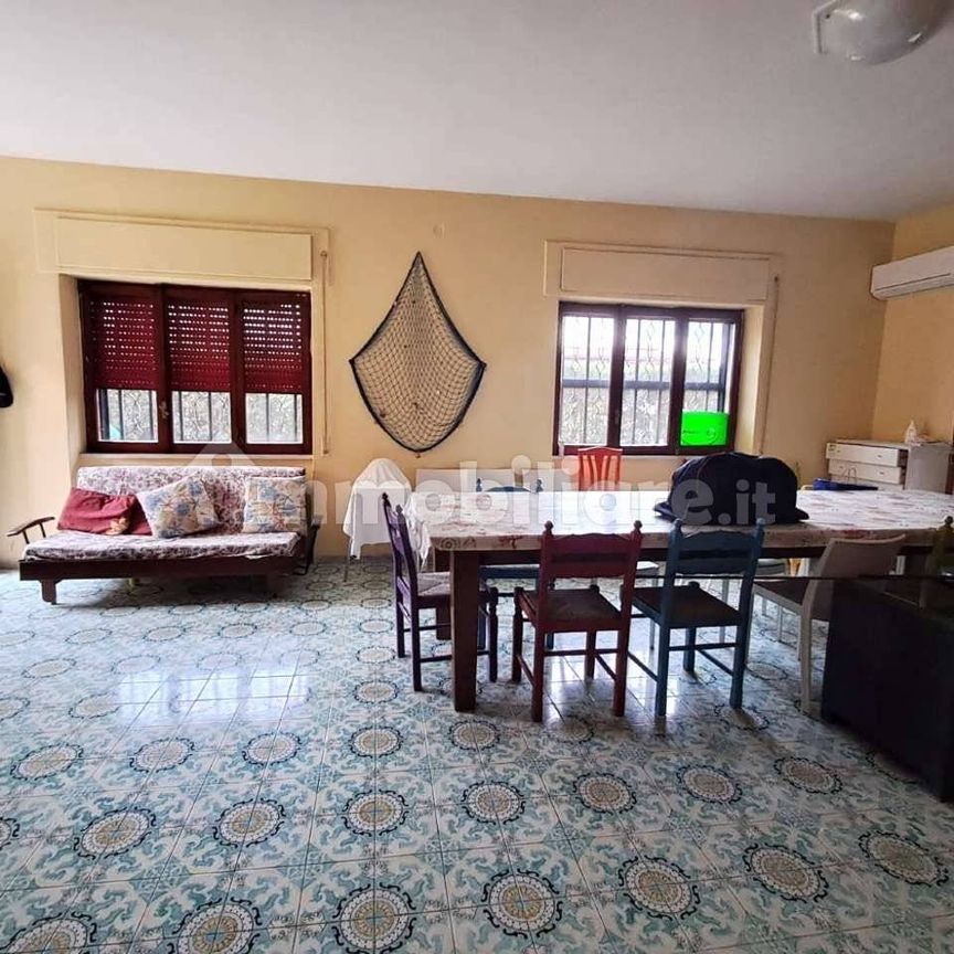 Villa unifamiliare SALVATORE POSTIGLIONE snc, Baia Verde, Castel Volturno - Foto 1