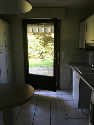 Location Appartement 2 pièces 56m² THONON LES BAINS 74200 - Photo 4