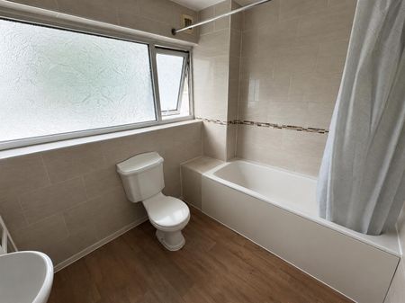 Birch Hall Lane, Manchester M13, London - Photo 5