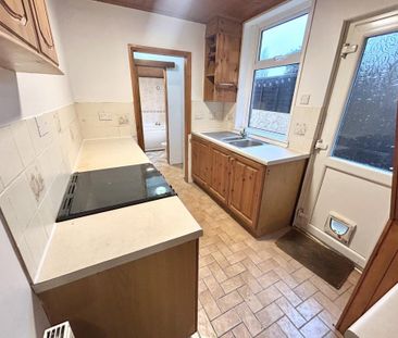 3 bedroom end of terrace house to rent - Photo 4