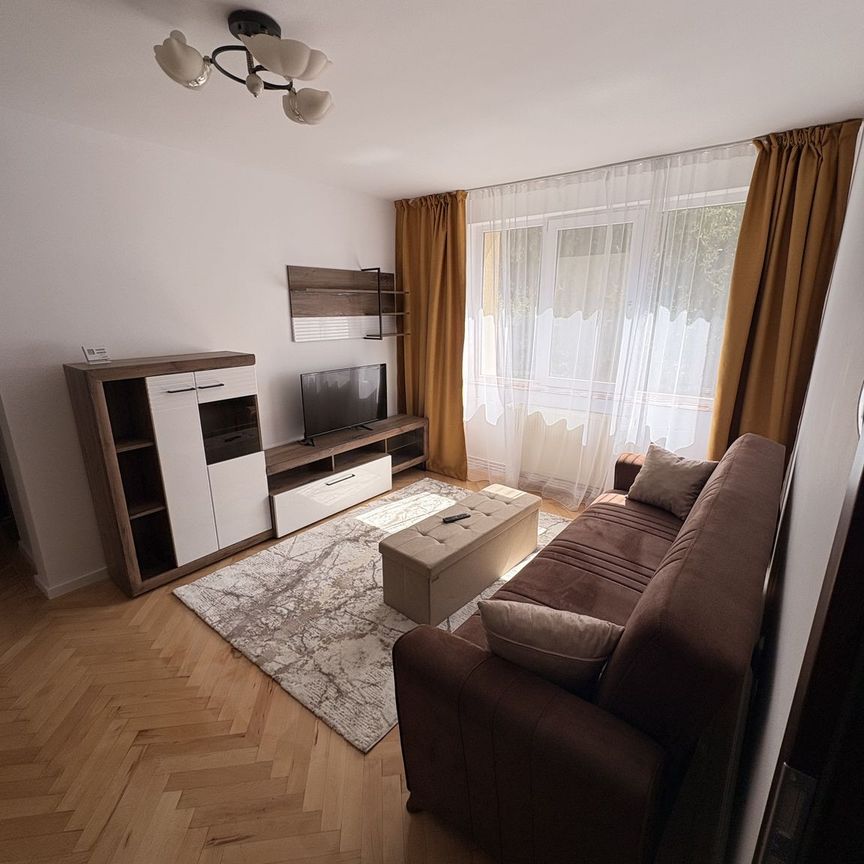 Apartament 2 camere – renovat, mobilat si utilat | Prima inchiriere - Fotografie 1