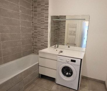 Location Appartement 3 pièces 63m² LE BLANC MESNIL 93150 - Photo 2