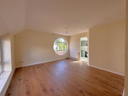 13 Chichester Gardens, Belfast, BT15 5FS - Photo 3