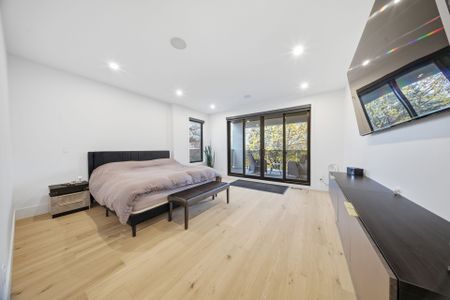 For Lease - 1653 Glenburnie Road, Mississauga, Ontario - Photo 4