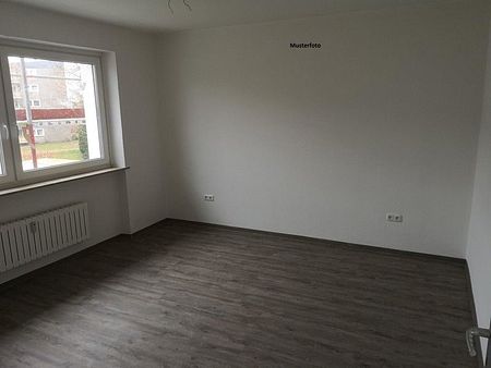 Gemütliche 3-Zimmer-Wohnung mit Balkon sucht kleine Familie! - Foto 5